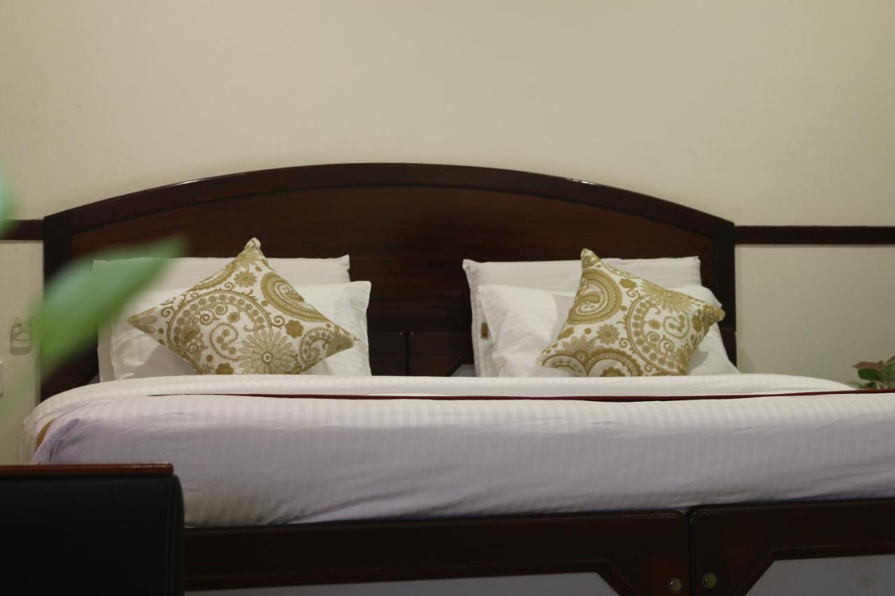 Hotel The Rubis à Kottakkal Extérieur photo