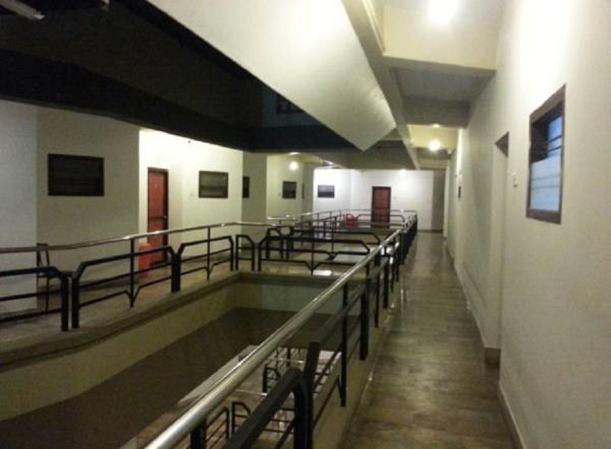 Hotel The Rubis à Kottakkal Extérieur photo